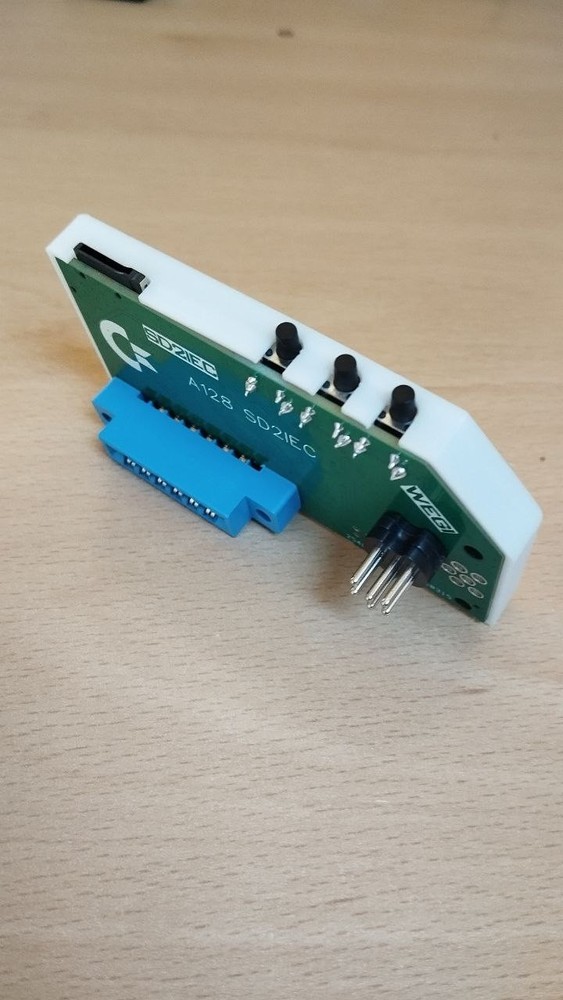 Cableless SD2IEC floppy drive emulator for Commodore 64/64C/VIC20