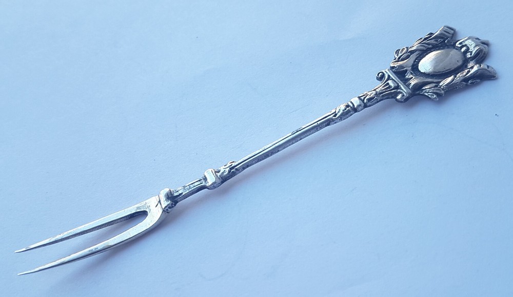 Fork/Serving Fork / Zitronengabel, 800er Silver, Um 1900 N905