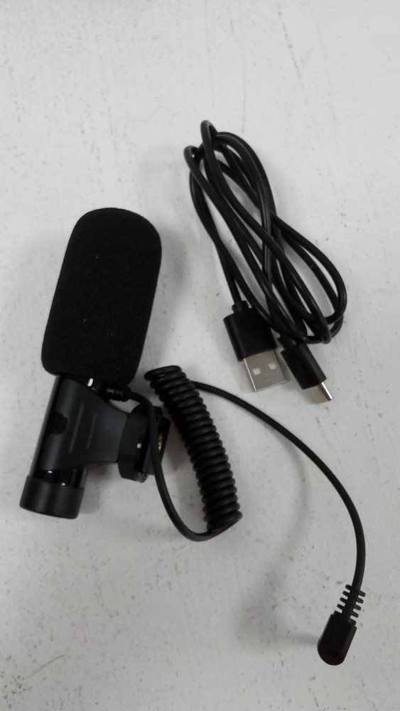 HDV 8162 Camcorder Bundle with Mic Boxed