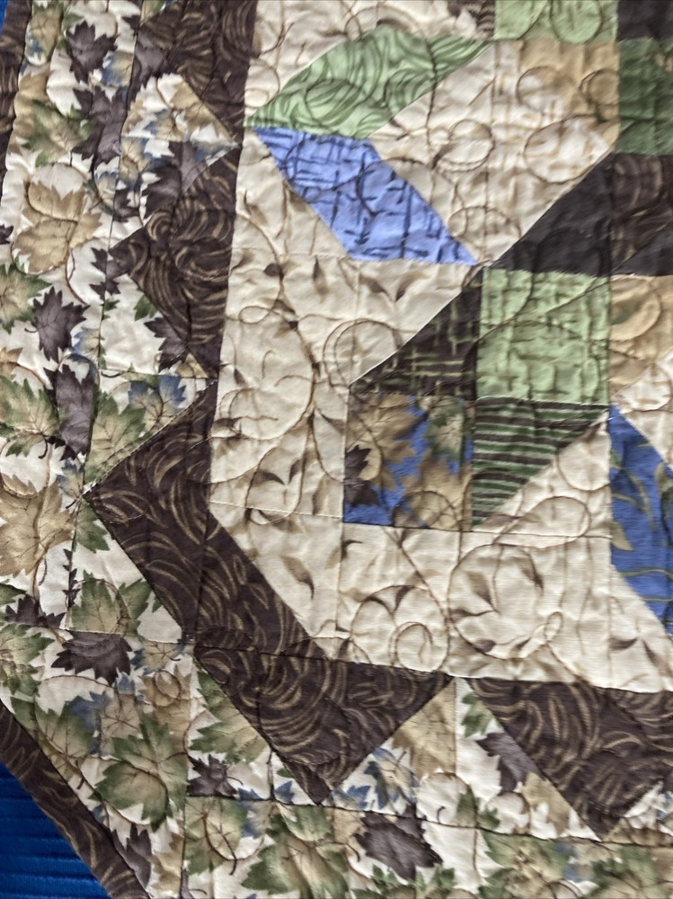 Summer Thyme quilt pattern by This & That for Checkers 23”x23”