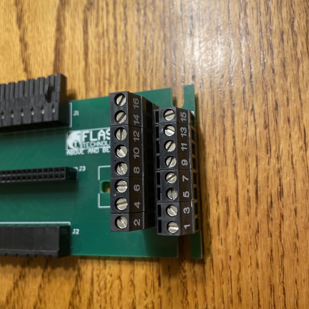 NEW Flash Technology 2-5105