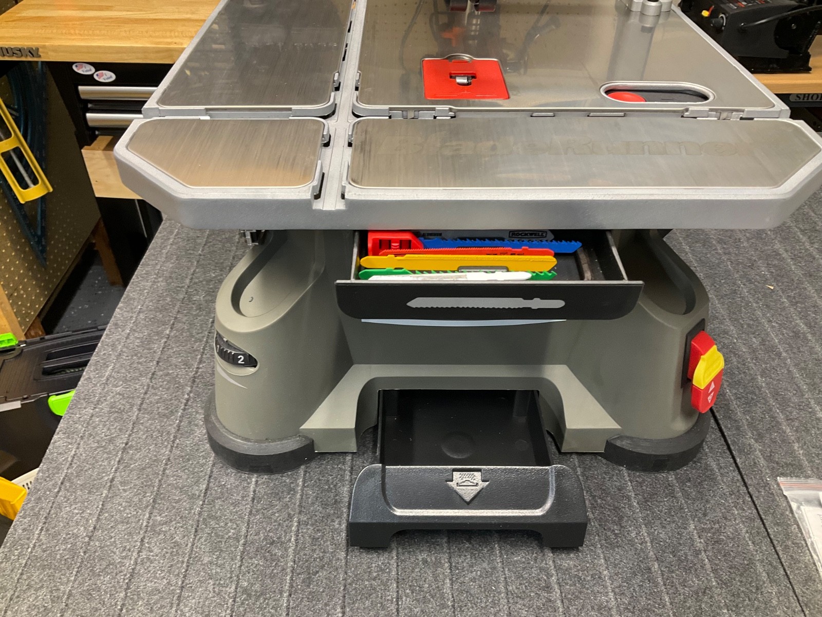 Rockwell BladeRunner RK7320 Tabletop | Portable Multi-Purpose Jigsaw w extras!