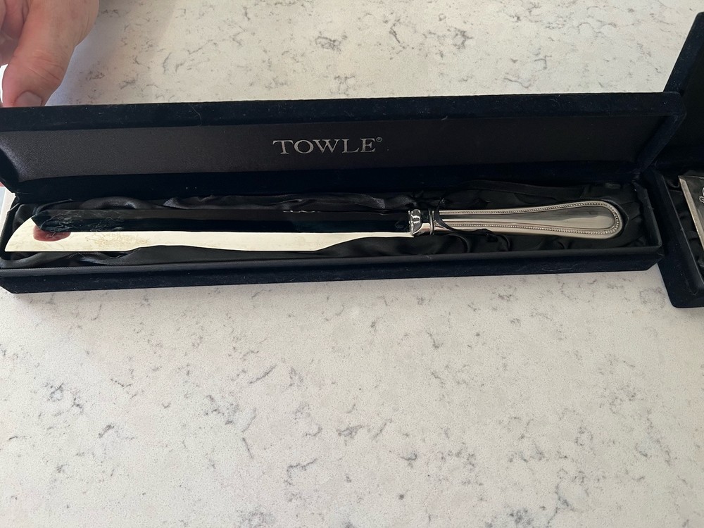Towle knife and server set
