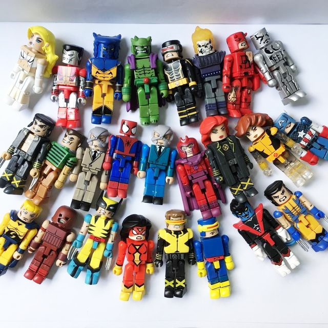 Lot 8PCS Marvel Universe Minimates Spider Man Wolverine Figures Kids Toy Random