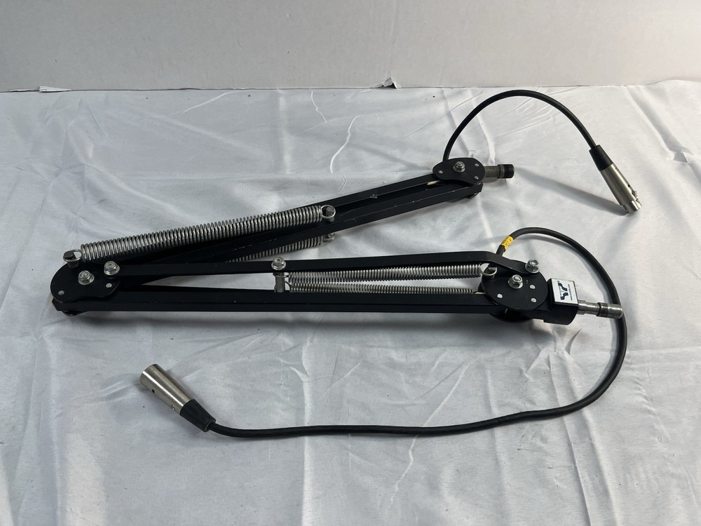 OCW 51900-B Deluxe Mic Arm Less Riser