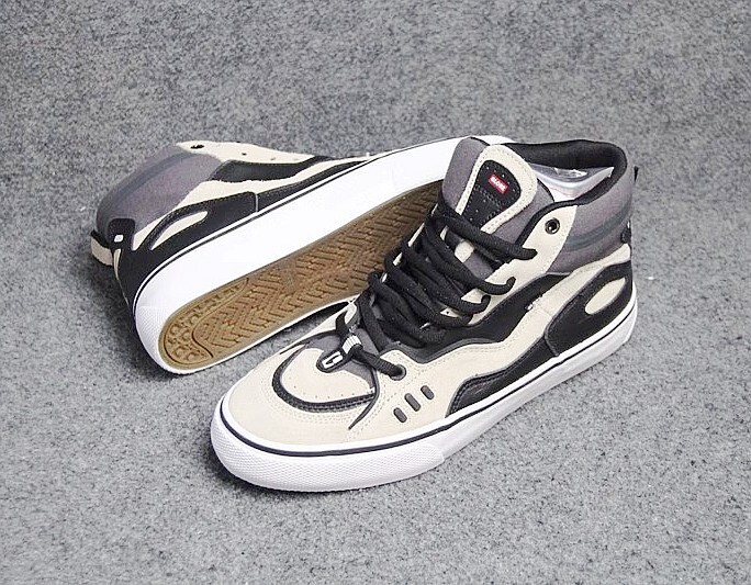 Globe Men's Dimension Skate Shoe US size