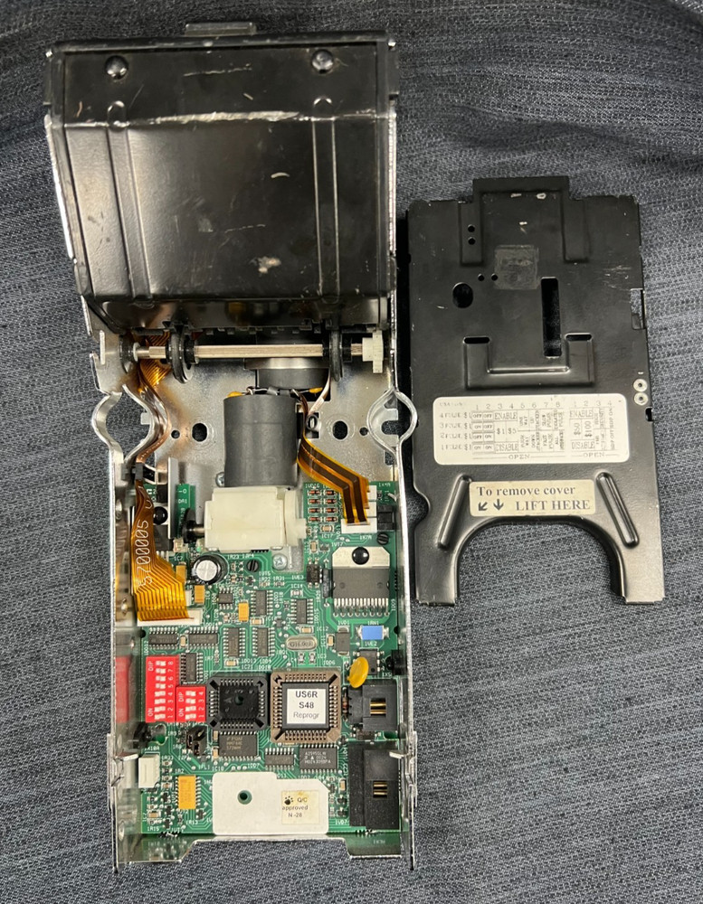 CASHCODE US6-DSR-ST07-ML BILL VALIDATOR BACKLOAD 12VDC 2.2A