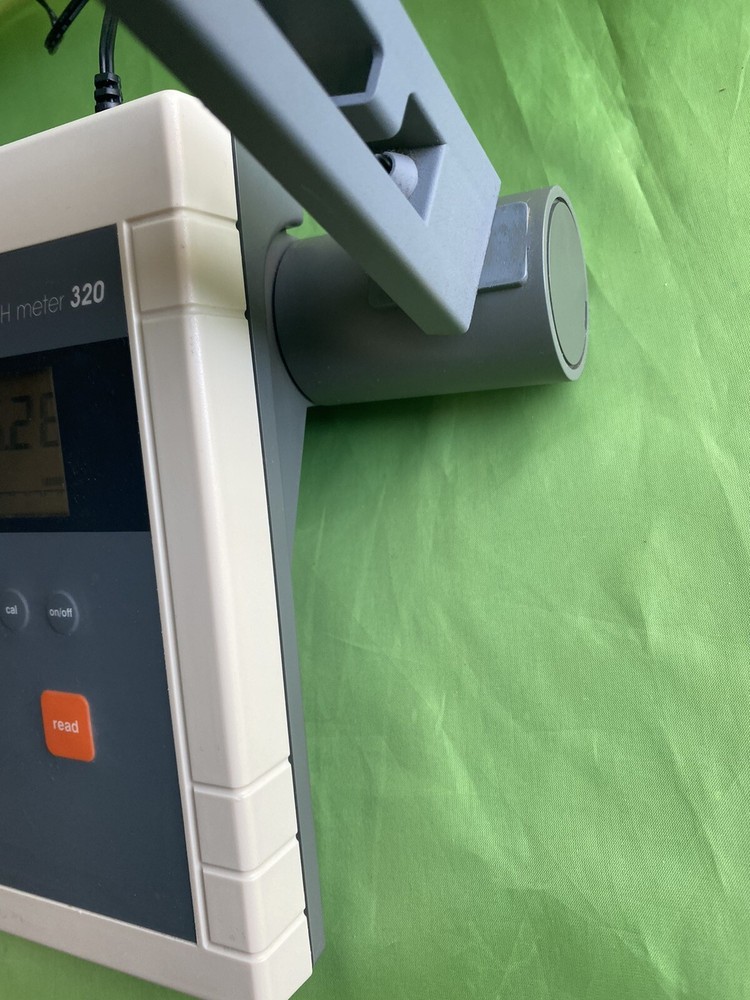 Corning Benchtop pH Meter with Power Adapter 320