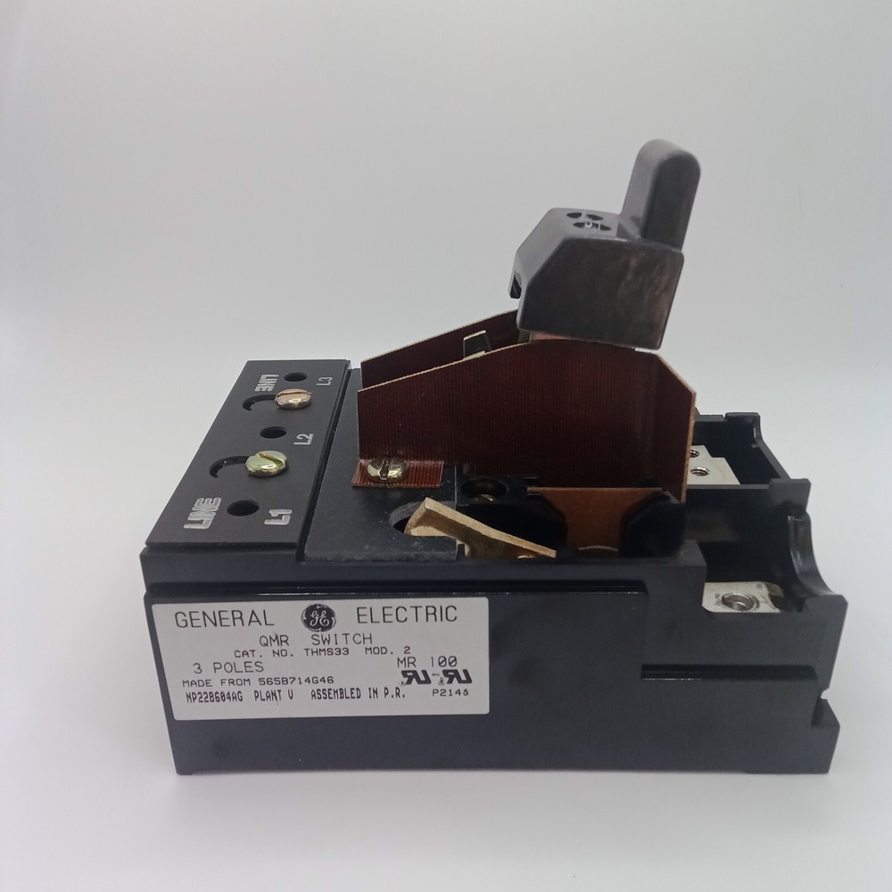NEW GENERAL ELECTRIC THMS33 100 AMP 3-POLE DISCONNECT SWITCH