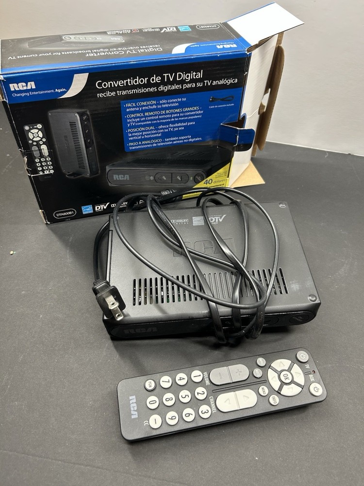 RCA DTA800B1 Digital TV Converter Open Box Includes Remote