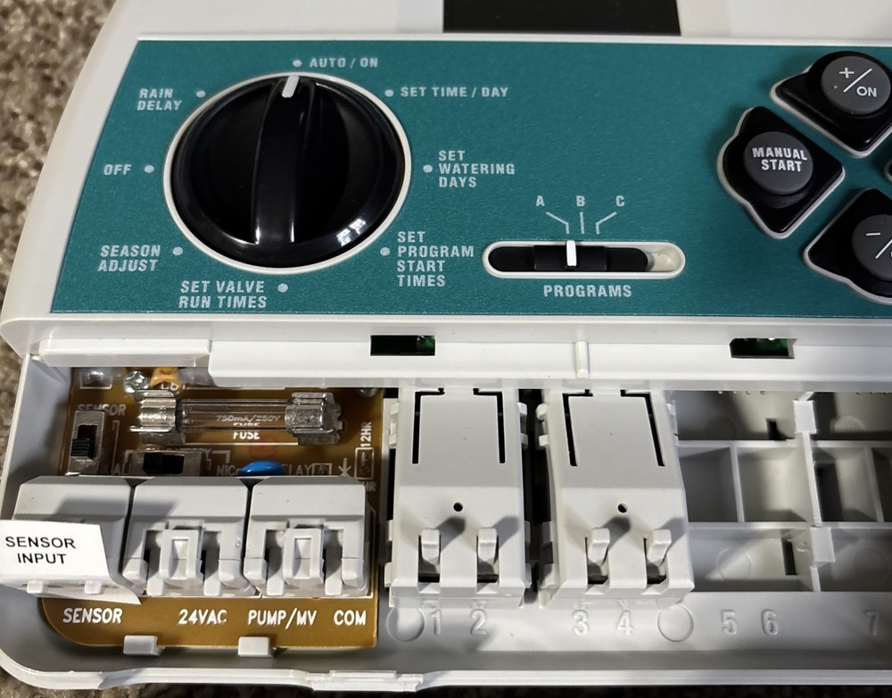 Automatic Sprinkler Timer Toro Model 53331 Expandable NEW