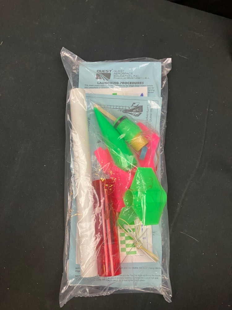 Quest Gamma Ray Payloader - Unique Parts useful for scratch scale models -Sealed