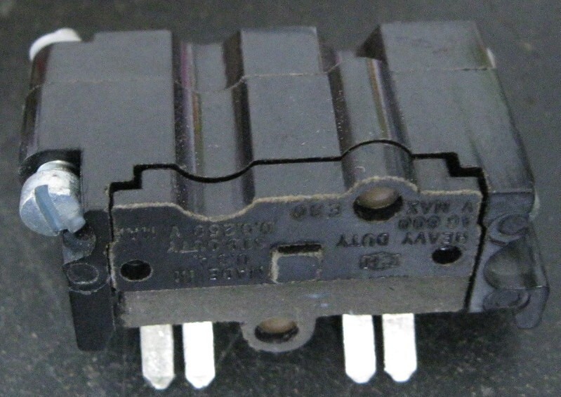 Cutler Hammer E30KL61 Contact Block