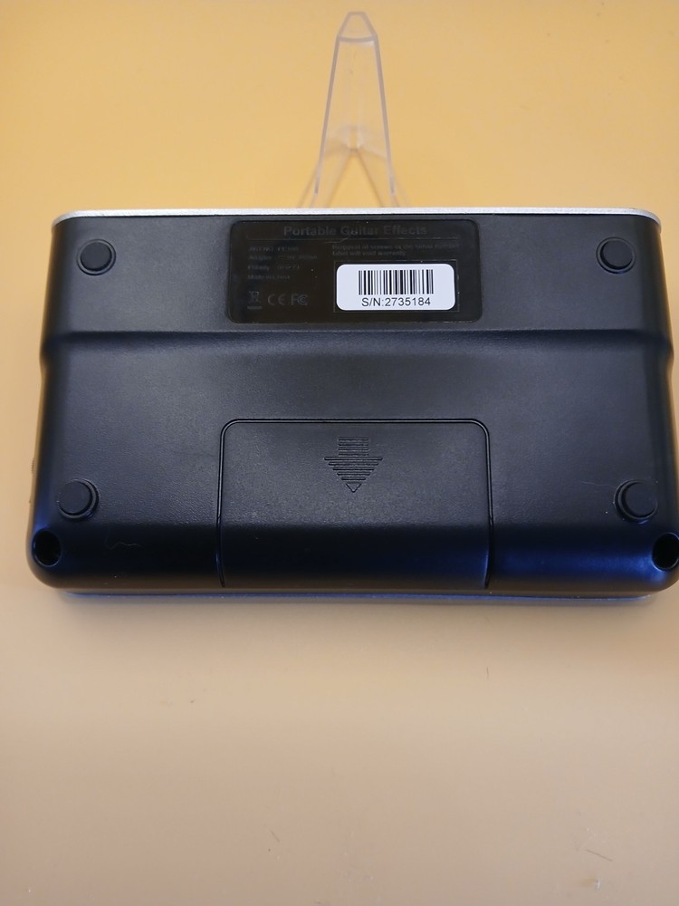 MOOER PE100 Portable Multi-effects Processor Guitar Effect Pedal - Black