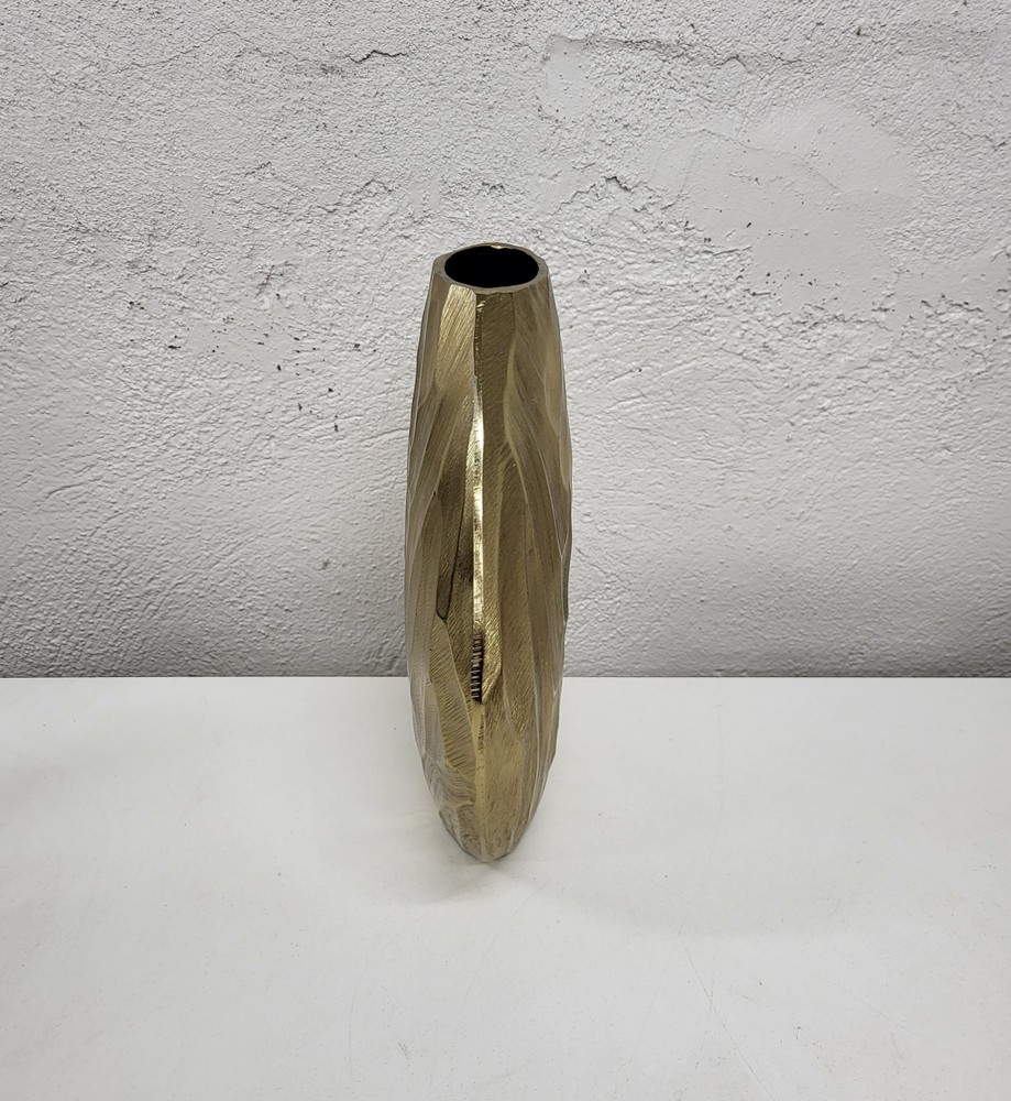 Live & Skye vase