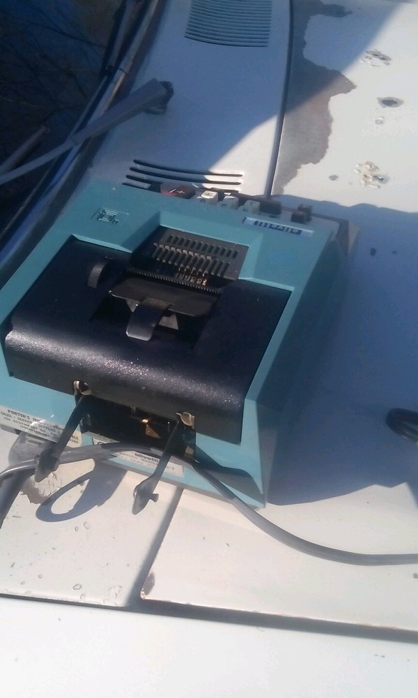 OLD OILIVETTI ADDING MACHINE