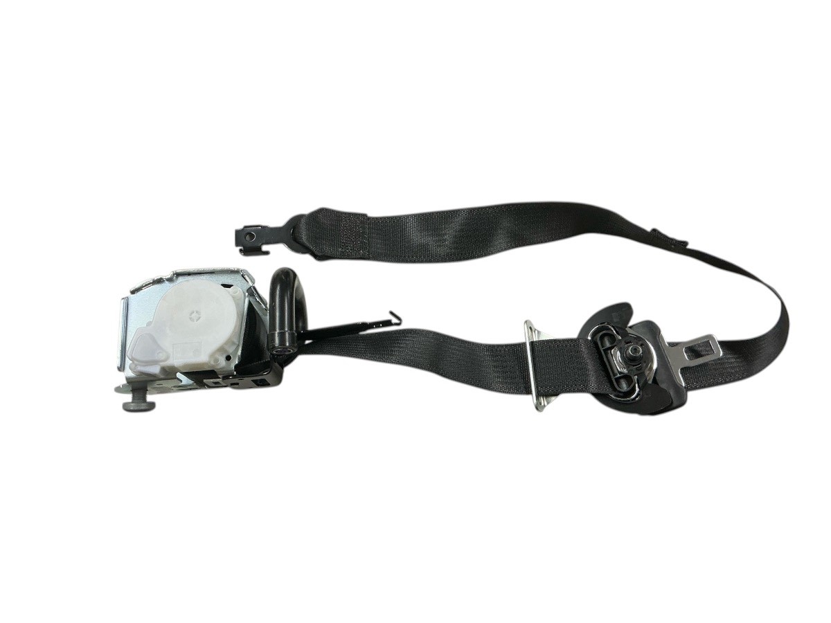 2019 20 21 22 23 2024 Chevy Silverado 1500 front left side seat belt BLACK