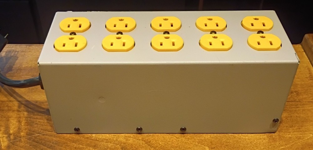 SURGEX SA1810 Surge Suppressor Line Conditioner