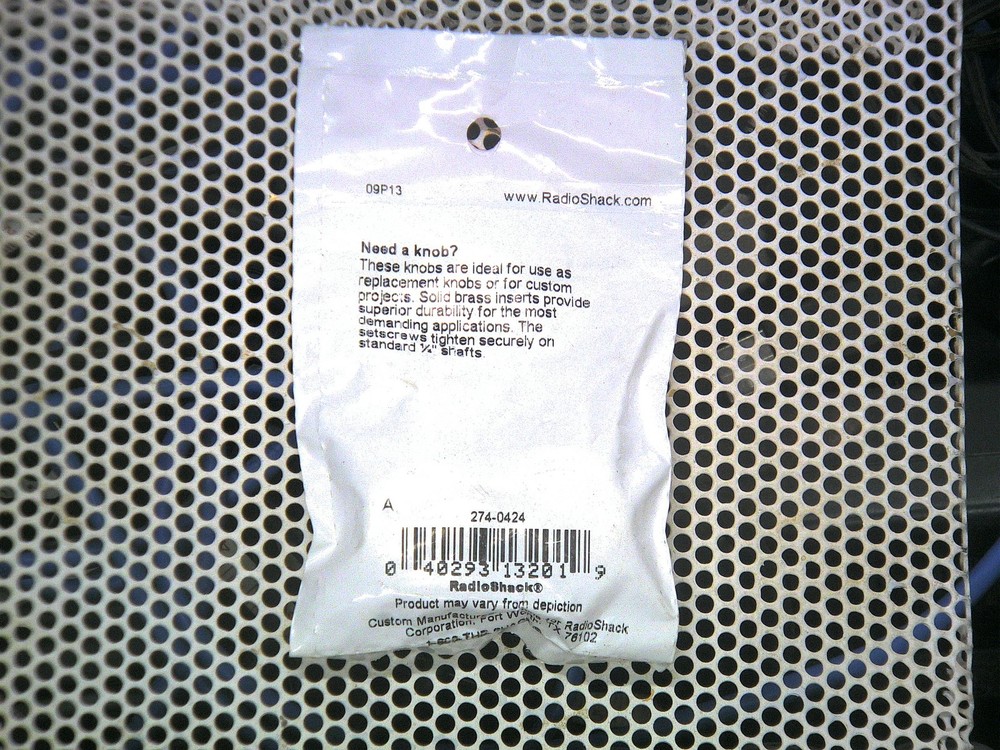 RadioShack Silver-Tone Knurled Knobs (2-Pack)