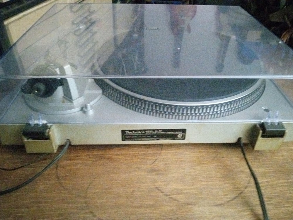 technics sl-d2 direct drive automatic turntable