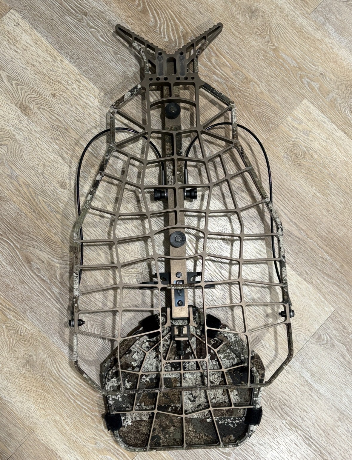 Beast Hunting Treestand Beastgear Hang-On Tree Stand for Deer Hunting Gen 1