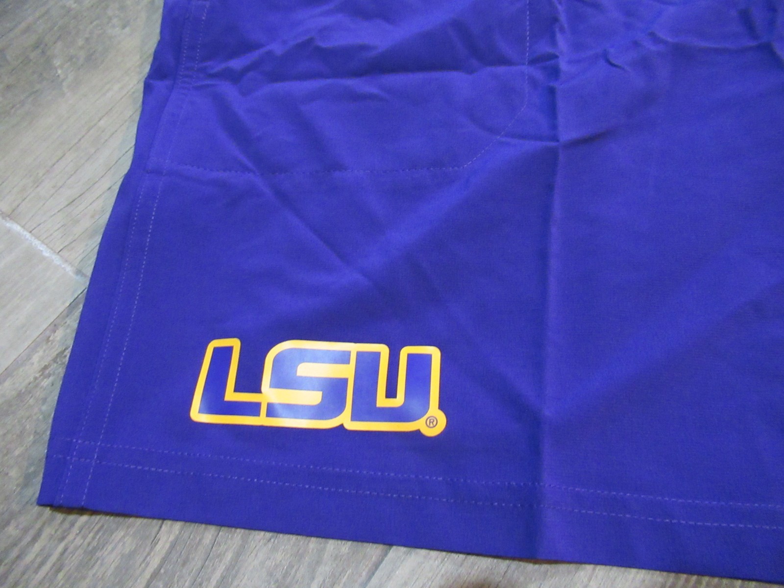 LSU Tigers Nike Dri Fit Shorts Men's Large new with tags Free Ship