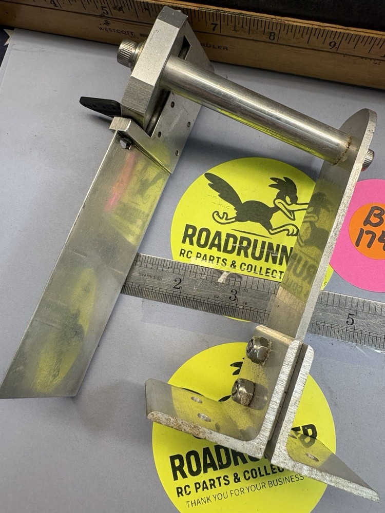 RC BOAT RUDDER / USED