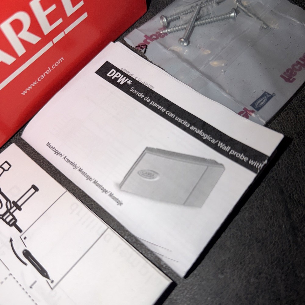Carel DPWC115000 Wall Mount Temperature Humidity Sensor