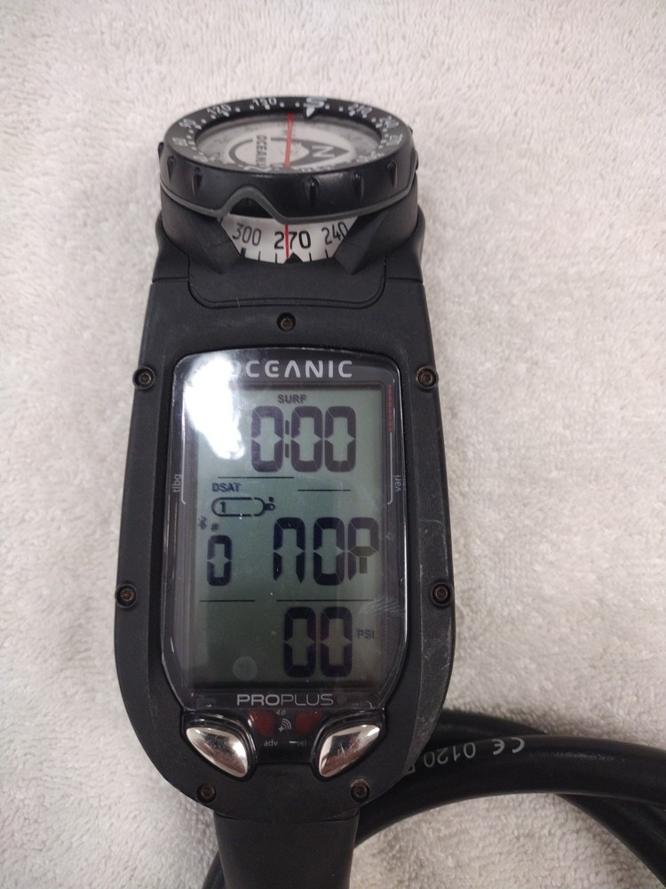 Oceanic Pro Plus 4.0 Dive Computer Console for Scuba Diving