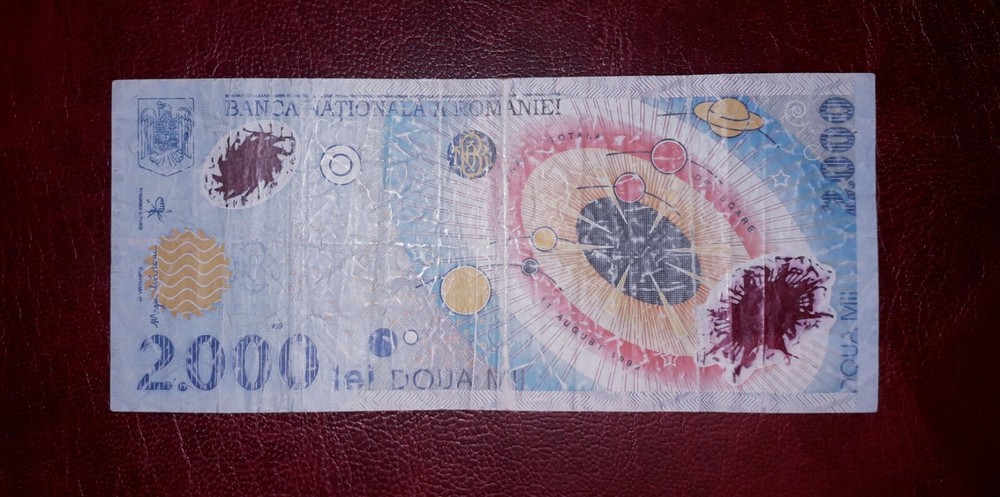 Romania 2000 lei banknote,1999year(normal condition)
