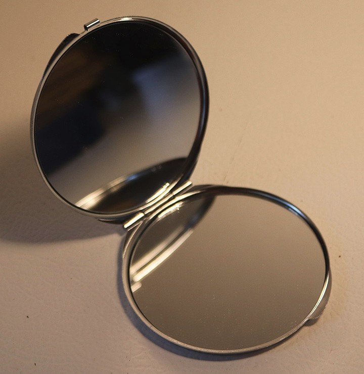 Compact Mirror Columbia Mola