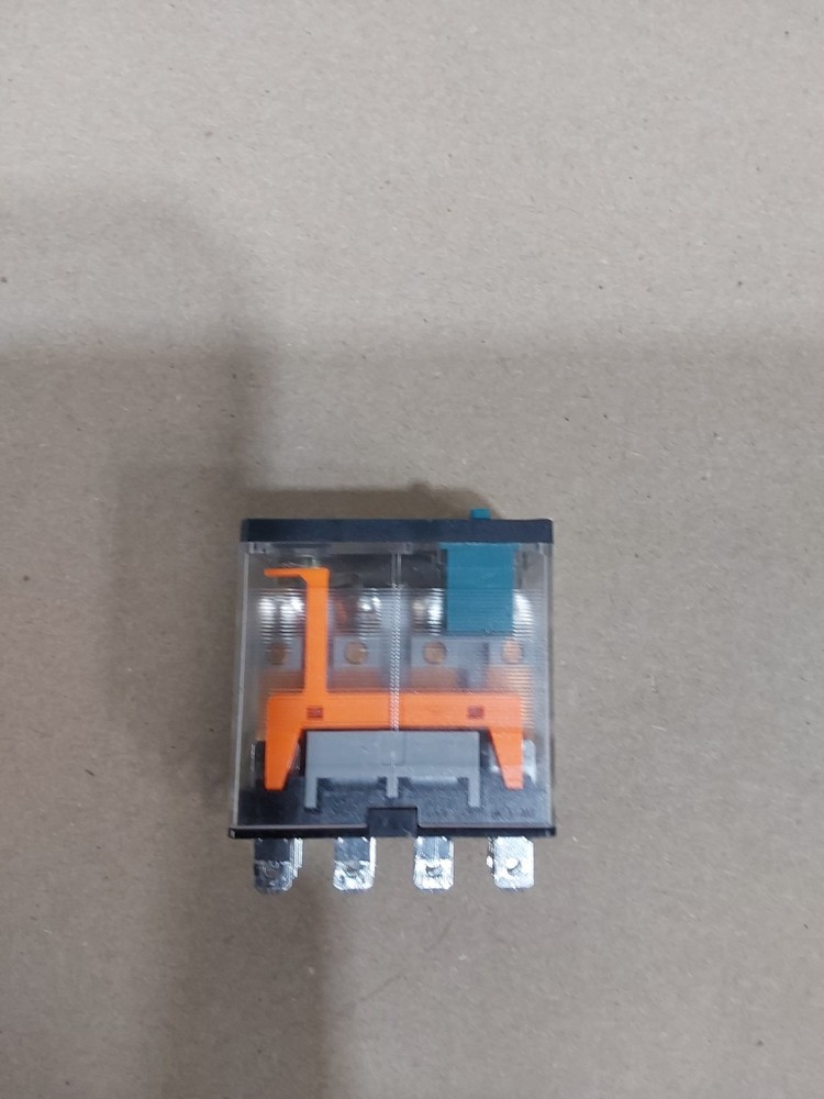 SCHNEIDER ELECTRIC 784XDXM4L-24D