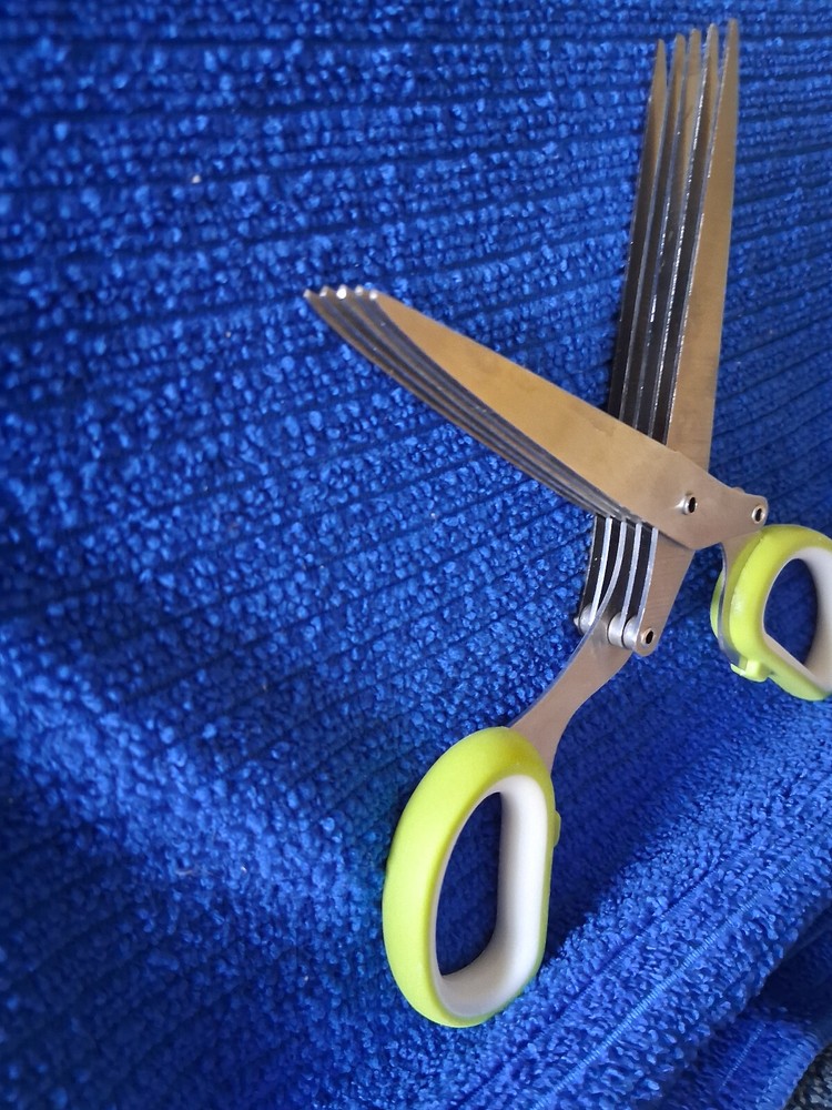 Herb Scissors, Kitchen Shears with 5 Blades and Cover, Multipurpose Cutting H...