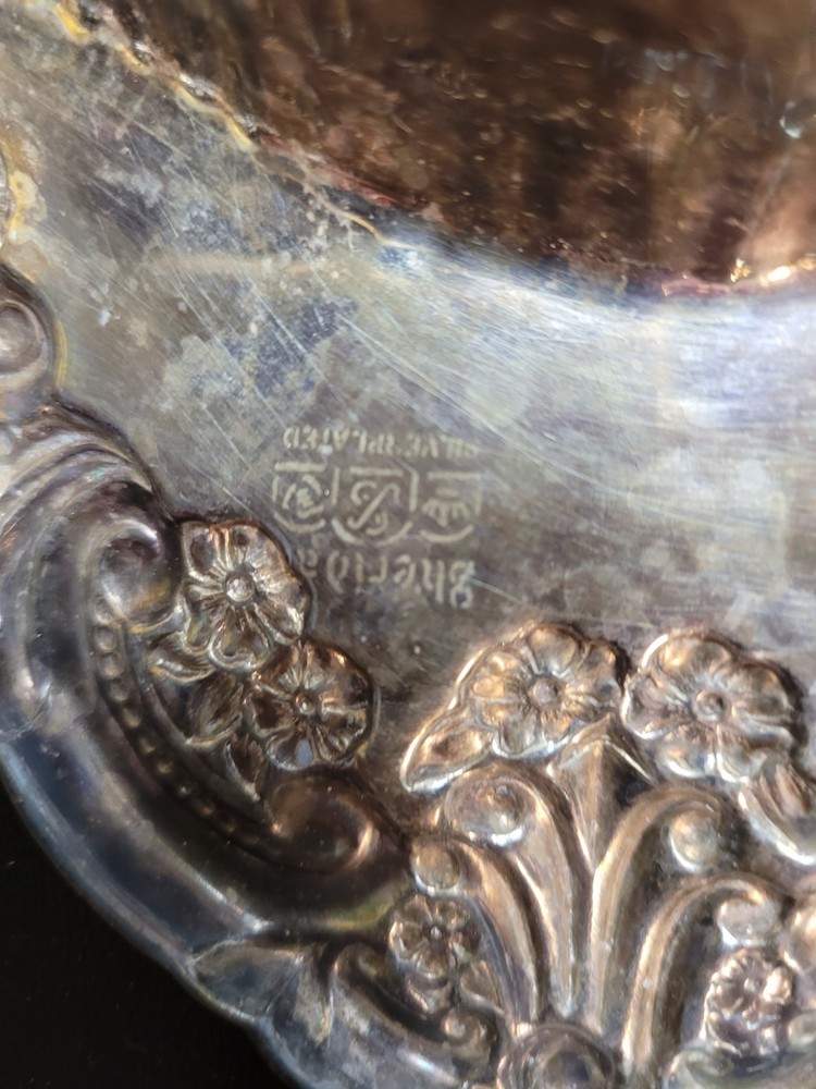 Vintage Large Elegance E.P. Steel Clam Dish with Rosebud Trim READ!! 14"×11 5/8"