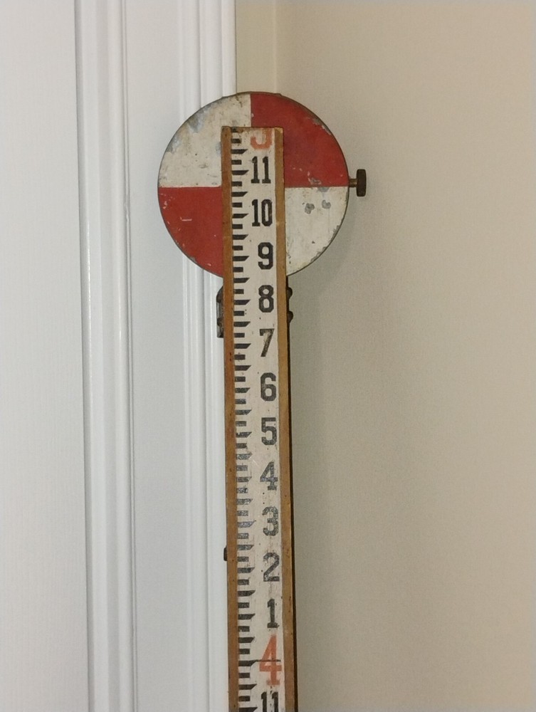 Antique Tripod/Grade Pole