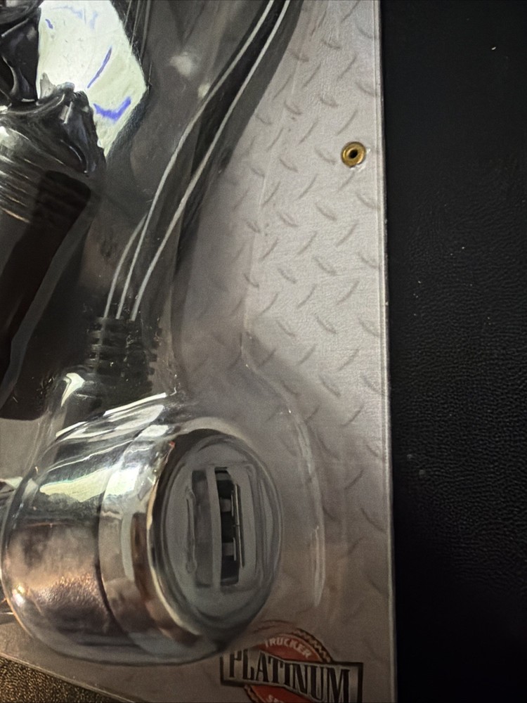 RoadPro RPPSP211USB 4-Way 12-Volt USB Access Adapter