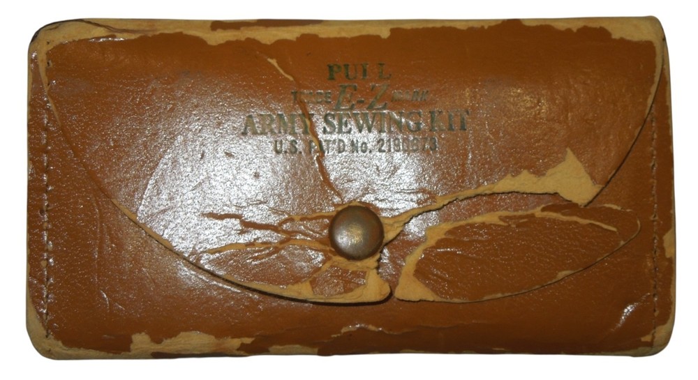 Original WWII US Army Military Sewing Kit DR12