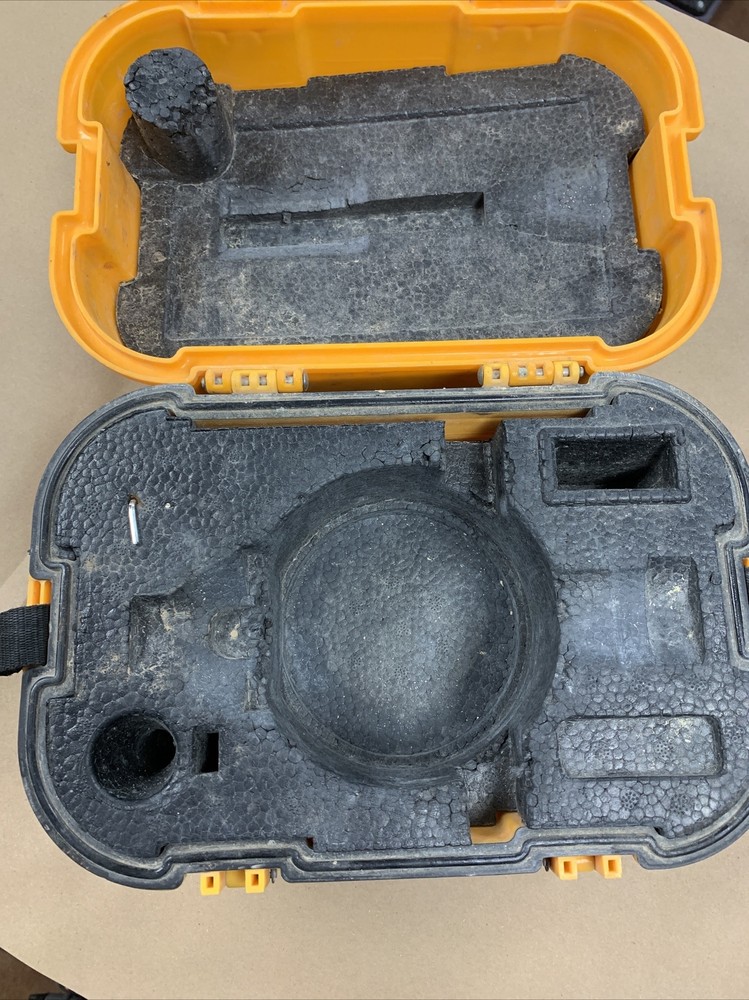 Futura AL-32 Automatic Level With Hard Case