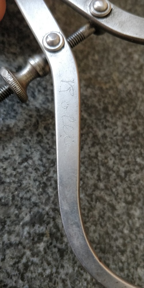 nice STARRETT 4" 73 + 79 Inside + Outside Calipers