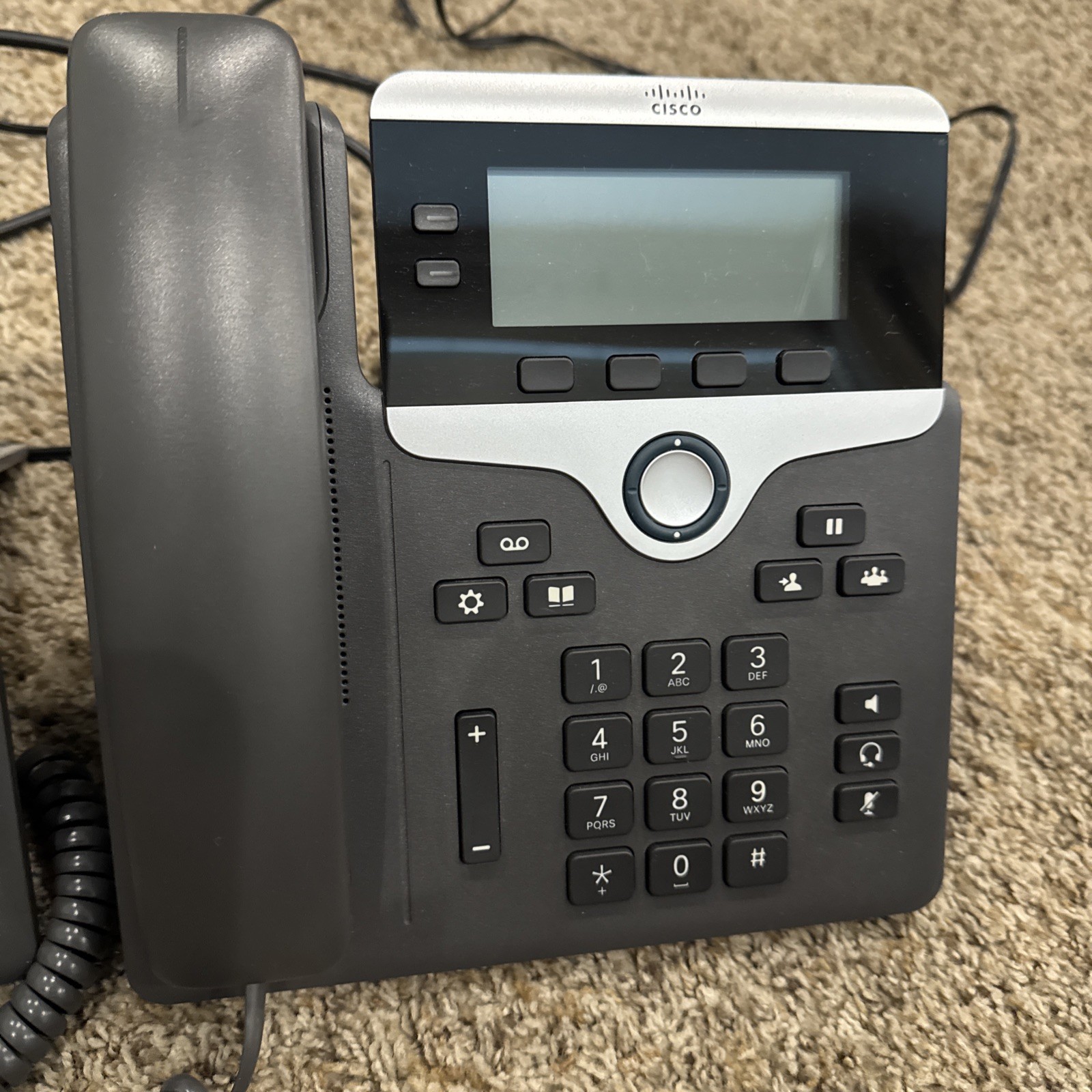 Lot of 2 Cisco 7821 IP Phone w/Handset, Power cord & Stand CP-7821-K9