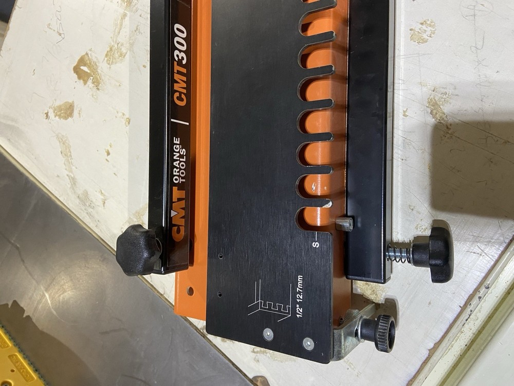 CMT 300 Dovetail Jig