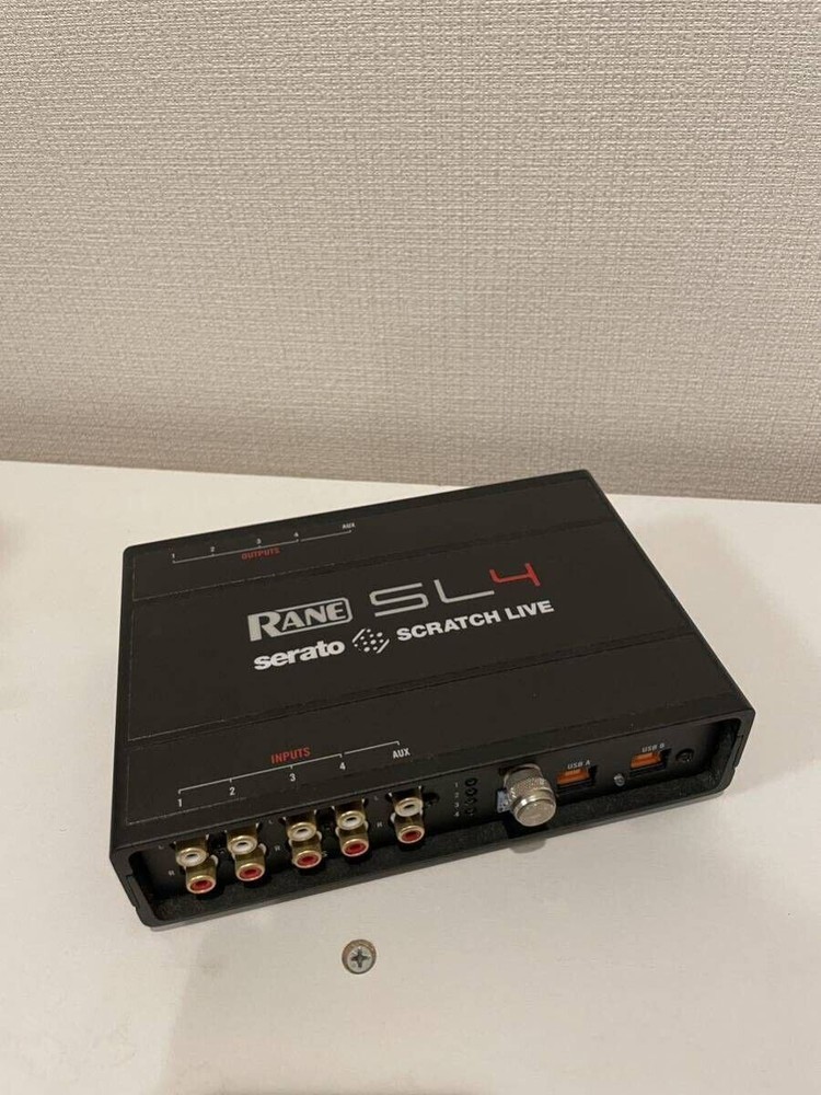 RANE SCRATCH LIVE SL4 Digital DJ System Audio Interface Serato Full Set Vinyl CD