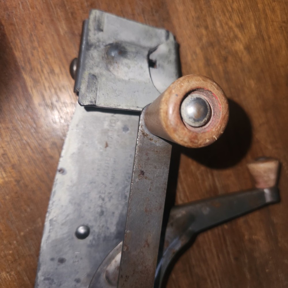 Dazey Deluxe Model 80 Can Opener