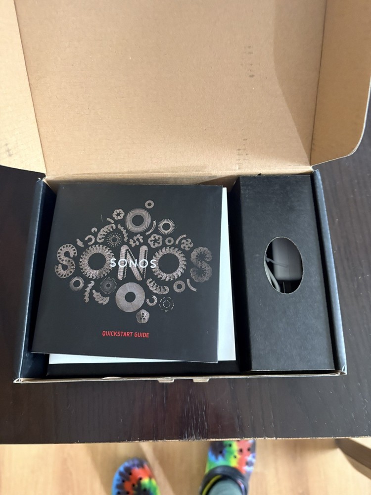 Sonos Connect Bridge (white) excellent with its adapter-excellent