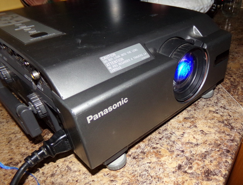 Panasonic PT-L557U LCD Projector W/ Remote