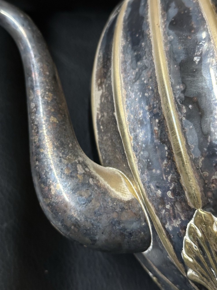 Antique Art Deco Silver Plated Teapot – Pumpkin Fluted Design