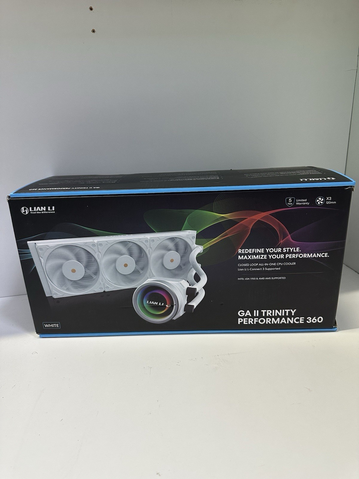 Lian Li GA IiTrinity Performance Liquid CPU Cooler - White