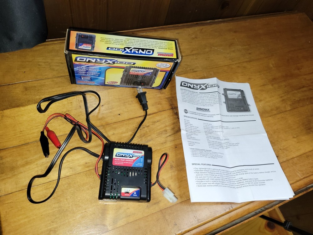 Onyx 100 AC/DC Charger