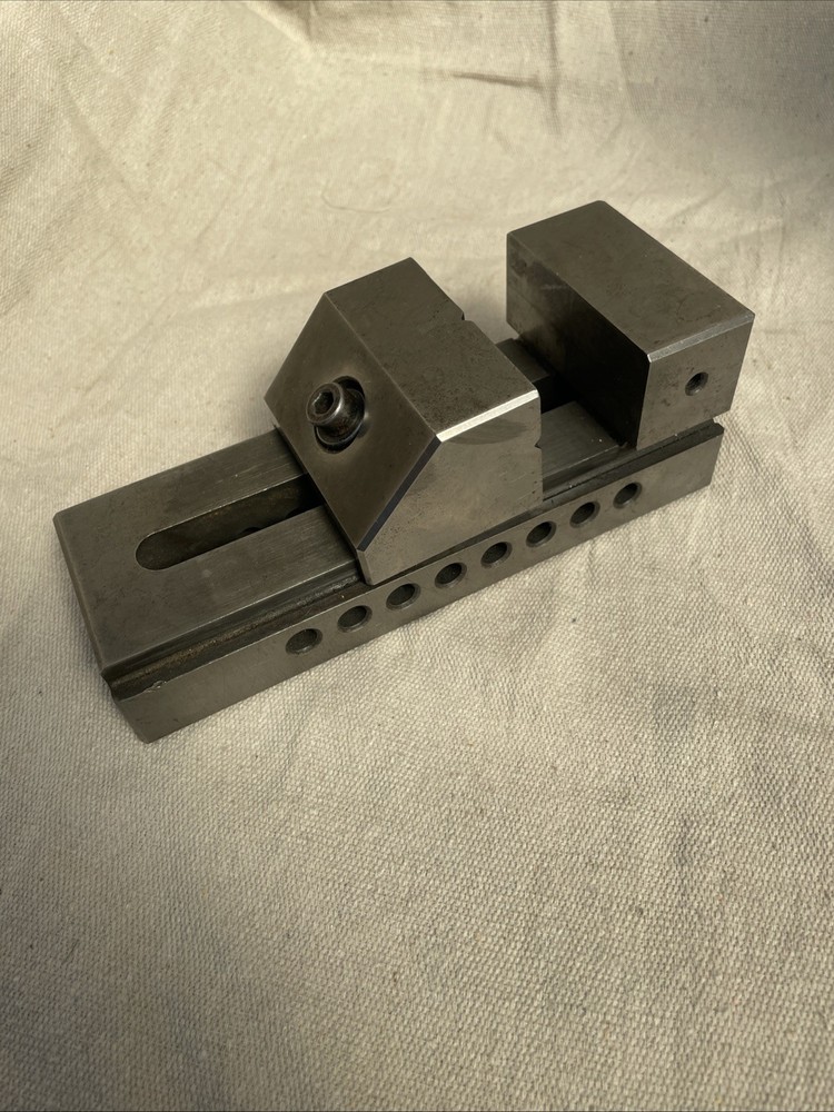 Precision Machinist Vise (inv#B23)