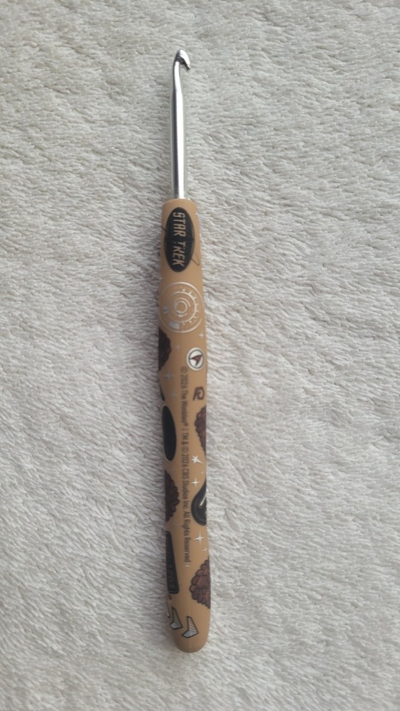 Preowned Star Trek Tribble Ergonomic Crochet Hook
